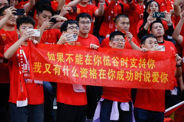 土超女排伊萨输球让出榜首 瓦基弗登顶费内列次席