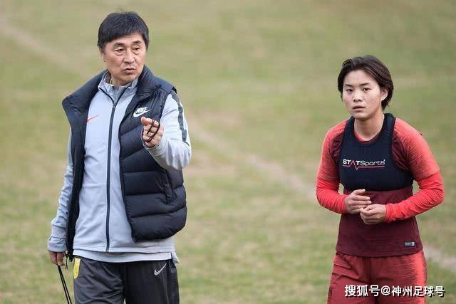 青岛男篮官宣签约外援乌莫贾-吉布森